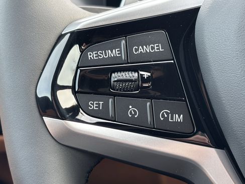 Used 2026 BMW 330i Sedan w/ Convenience Package image 20