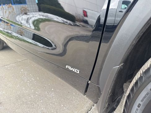 Used 2025 Toyota Highlander Platinum image 23