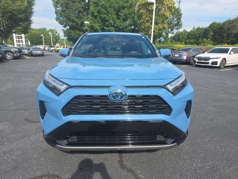 Used 2022 Toyota RAV4 SE w/ Convenience Package AWD/4WD image 2