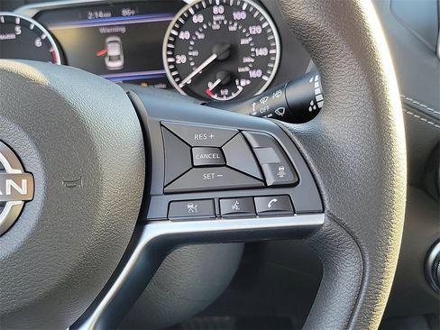 New 2025 Nissan Sentra SV image 7