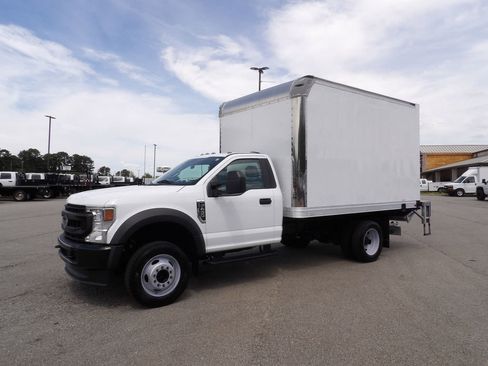 Used 2022 Ford F450 XL image 3