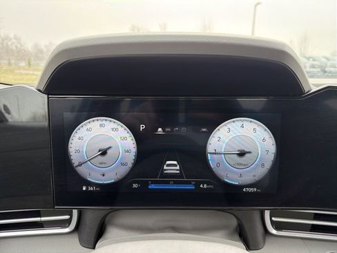 Used 2024 Hyundai Elantra SEL image 36