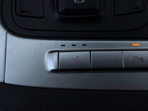 Used 2026 Kia Carnival FWD image 27