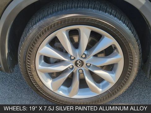 Used 2019 INFINITI QX50 Luxe w/ Navigation Package AWD/4WD image 31
