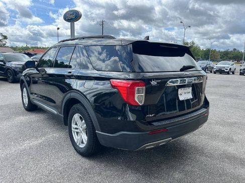 Certified 2023 Ford Explorer XLT w/ Equipment Group 202A RWD image 4