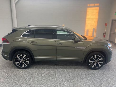 New 2026 Volkswagen Atlas Cross Sport SEL Premium R-Line AWD/4WD image 9