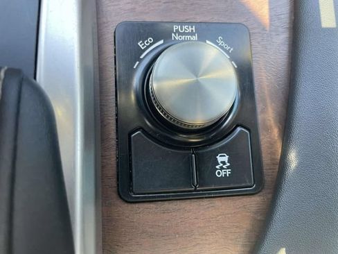 Used 2022 Lexus RX 350L FWD w/ Premium Package image 31