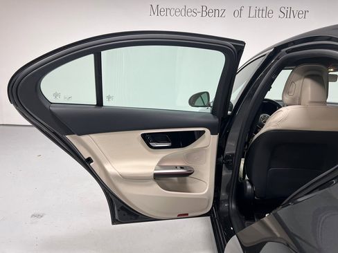 Used 2022 Mercedes-Benz C 300 4MATIC Sedan image 23