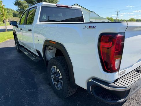Used 2020 GMC Sierra 2500 4x4 Crew Cab w/ Convenience Package image 14