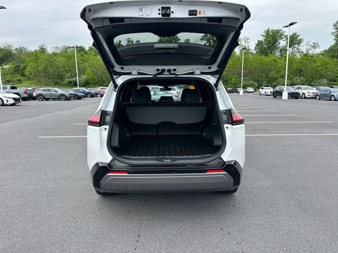 Used 2026 Toyota RAV4 XSE w/ Weather Package AWD/4WD image 11