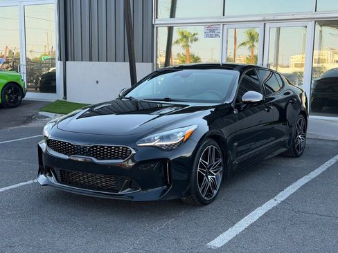 Used 2022 Kia Stinger GT2 RWD image 2