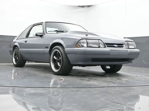 Used 1993 Ford Mustang LX image 36
