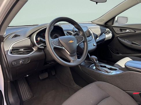 Used 2024 Chevrolet Malibu LT FWD image 14