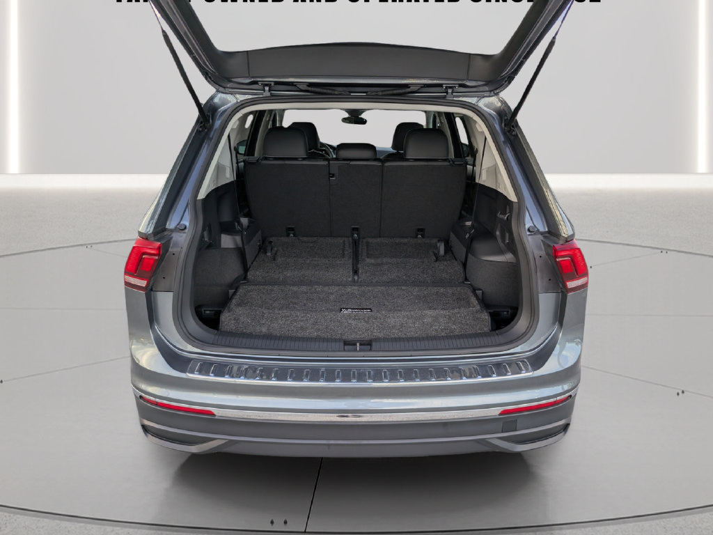 Certified 2023 Volkswagen Tiguan SE FWD image 9