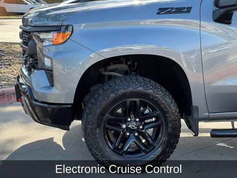Used 2025 Chevrolet Silverado 1500 Custom Trail Boss w/ LPO, Dark Essentials Package AWD/4WD image 24