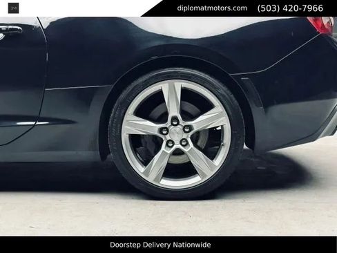 Used 2018 Chevrolet Camaro SS RWD image 39