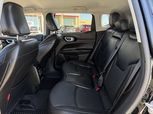 Used 2022 Jeep Compass Trailhawk w/ Trailhawk Elite Group AWD/4WD image 29