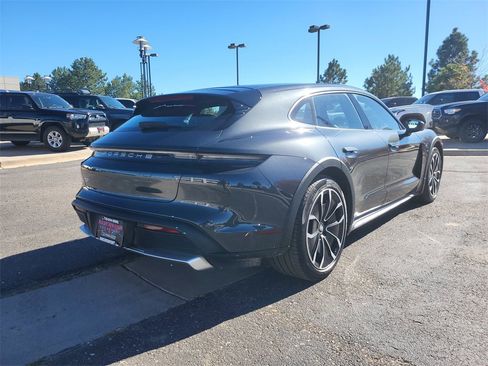 Used 2022 Porsche Taycan 4 Cross Turismo w/ Premium Package image 5