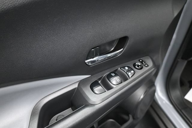 Used 2024 Nissan Kicks SR w/ SR Premium Package FWD image 23