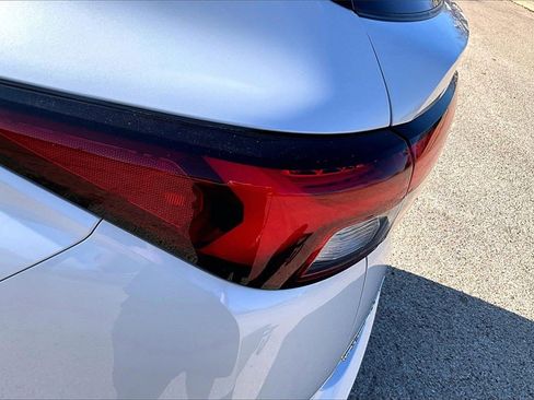 Used 2024 Mitsubishi Outlander SE Black Edition image 32