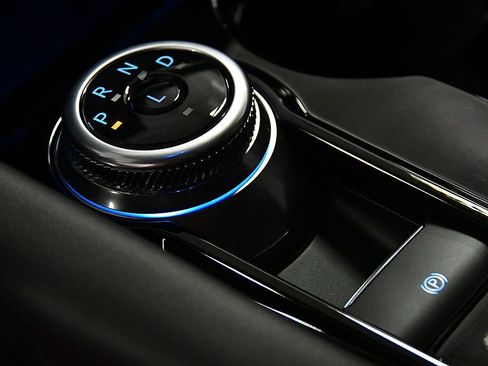 New 2026 Ford Explorer Platinum image 24