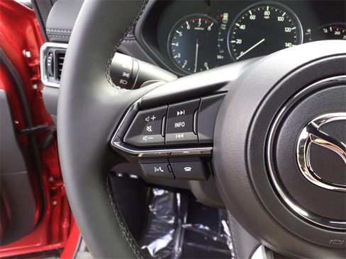 Used 2025 MAZDA CX-5 Signature image 14