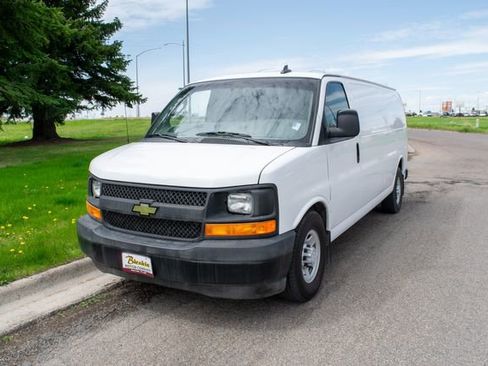 Used 2017 Chevrolet Express 3500 Extended image 1