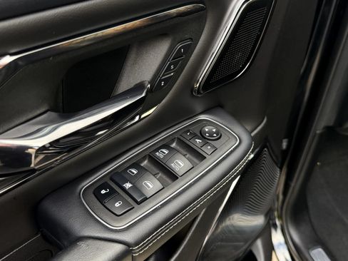 Used 2024 RAM 1500 Limited w/ Night Edition AWD/4WD image 13
