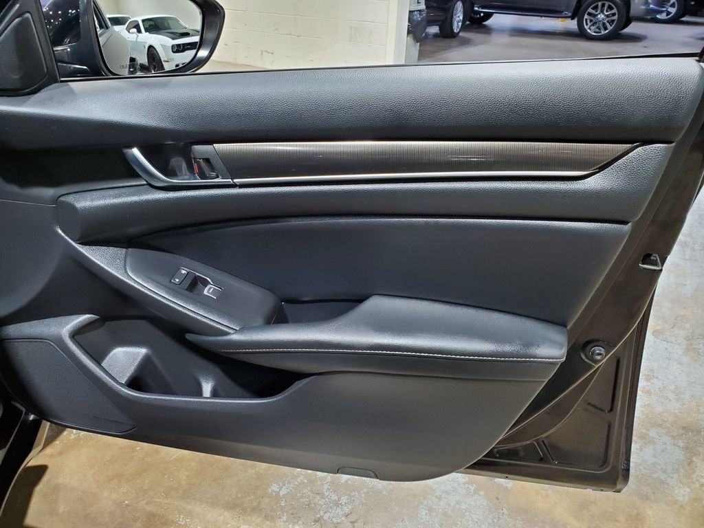 Used 2022 Honda Accord Sport image 15