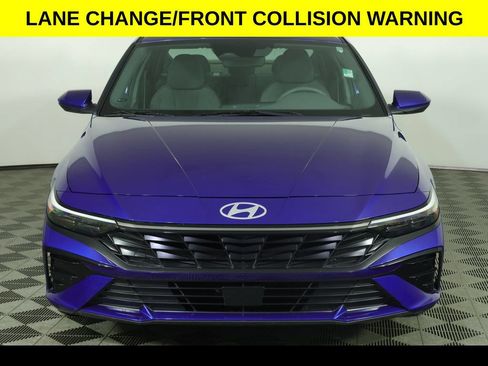 Used 2025 Hyundai Elantra SEL w/ Cargo Package FWD image 8