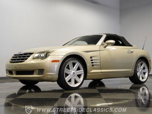 Used 2006 Chrysler Crossfire Limited RWD image 22