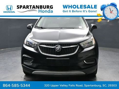 Used 2020 Buick Encore Preferred FWD image 2