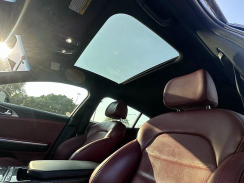 Used 2019 Kia Stinger GT2 AWD/4WD image 25
