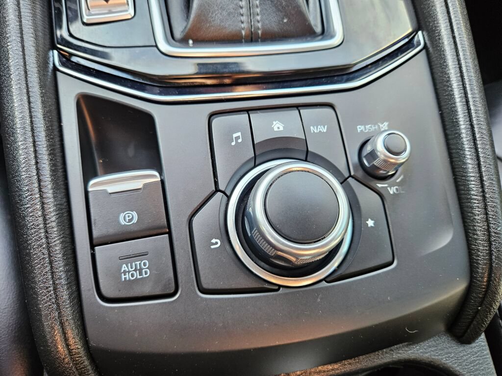 Used 2018 MAZDA CX-5 Touring w/ Preferred Equipment Package AWD/4WD image 31