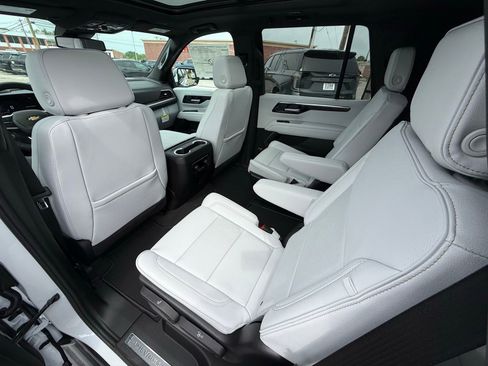New 2026 Chevrolet Tahoe Premier AWD/4WD image 25