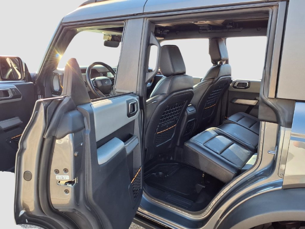 Used 2023 Ford Bronco Badlands w/ Sasquatch Package AWD/4WD image 26