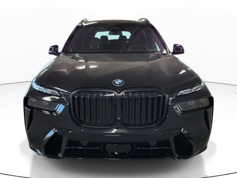 Used 2026 BMW X7 xDrive40i w/ M Sport Package image 2