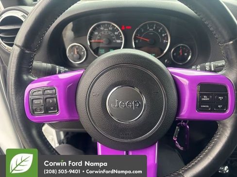 Used 2016 Jeep Wrangler Unlimited Sahara w/ Connectivity Group image 13