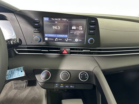 Certified 2025 Hyundai Elantra SE w/ Cargo Package image 21