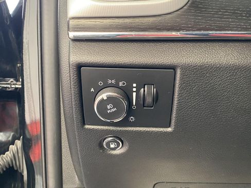 Used 2021 Jeep Grand Cherokee Summit AWD/4WD image 29