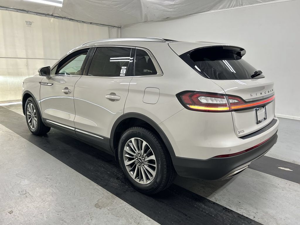 Used 2022 Lincoln Nautilus Reserve AWD/4WD image 7