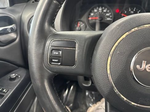 Used 2011 Jeep Compass Latitude AWD/4WD image 28