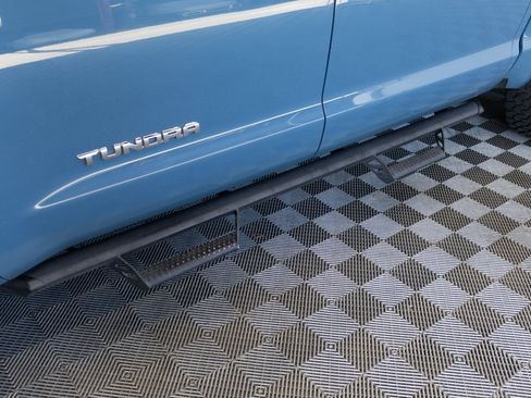Used 2019 Toyota Tundra SR5 w/ SR5 Convenience Package image 11