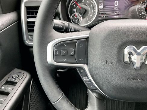 Used 2025 RAM 1500 Big Horn image 31