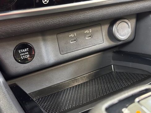 Used 2024 Nissan Rogue SV w/ SV Premium Package image 36