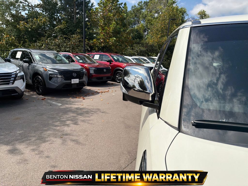 Used 2020 Nissan Armada Platinum w/ Platinum Reserve Package RWD image 15