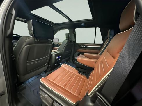 Used 2024 GMC Yukon Denali Ultimate w/ LPO, Floor Liner Package image 34