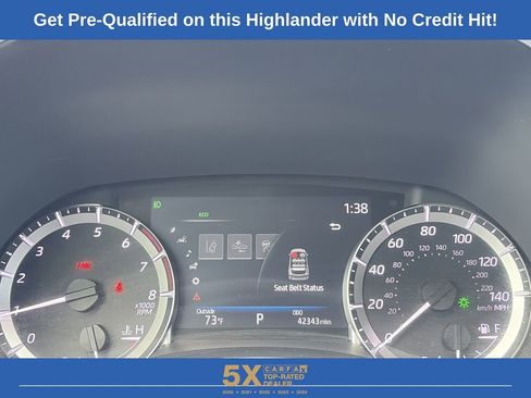 Used 2023 Toyota Highlander XLE image 19