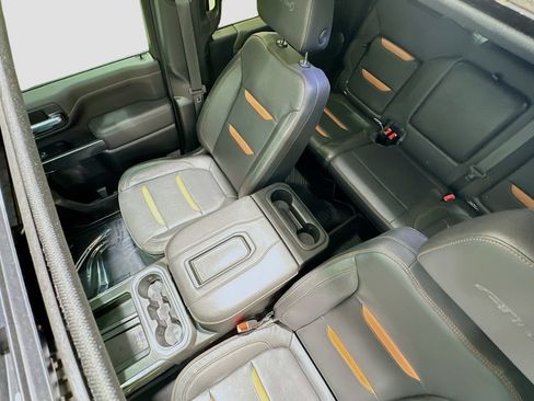 Used 2022 GMC Sierra 2500 AT4 w/ AT4 Preferred Package AWD/4WD image 23