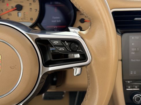 Used 2017 Porsche 911 Carrera image 25